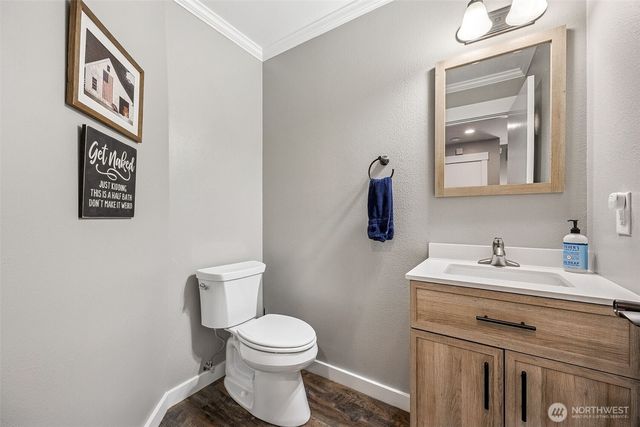 8209 209th Avenue Ct E, Bonney Lake, WA 98391