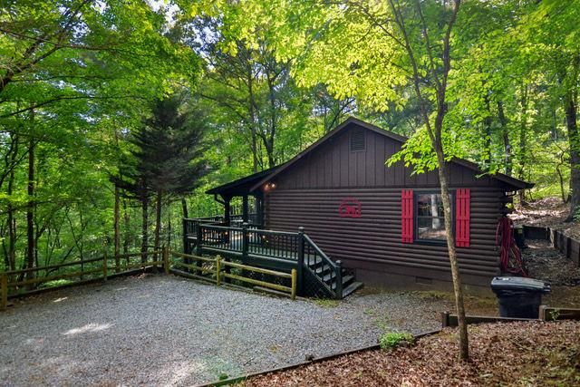 20 River Rock Road, Ellijay, GA 30540
