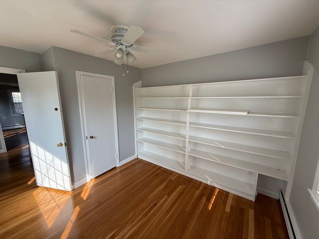 22 Arlington St, Dracut, MA 01826