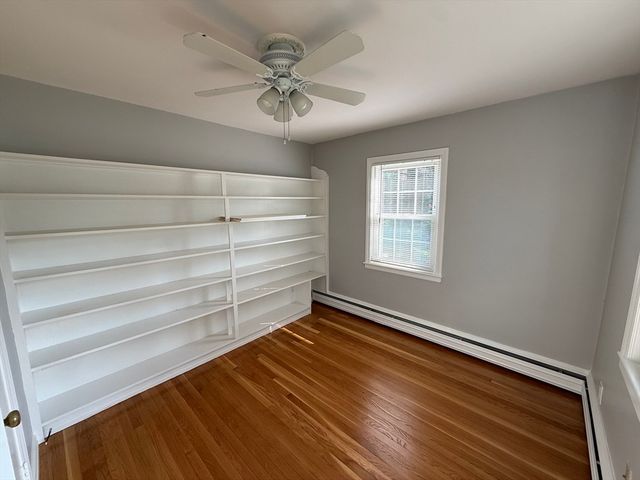 22 Arlington St, Dracut, MA 01826
