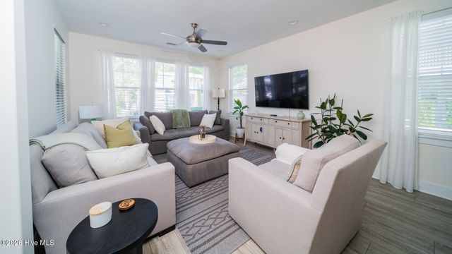 2055 Manor Parc Drive, Calabash, NC 28467