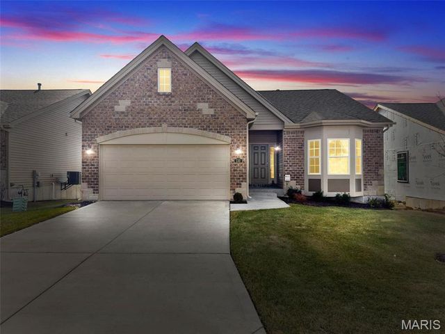 110 Dardenne Place Drive, Dardenne Prairie, MO 63368