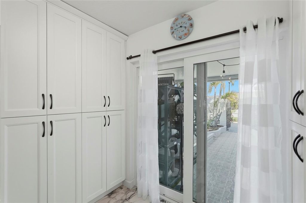 Image 17 of property listing at 573 BOCA CIEGA POINT BOULEVARD N, St Petersburg, FL 33708