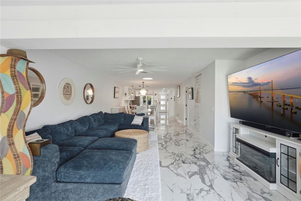 Image 23 of property listing at 573 BOCA CIEGA POINT BOULEVARD N, St Petersburg, FL 33708