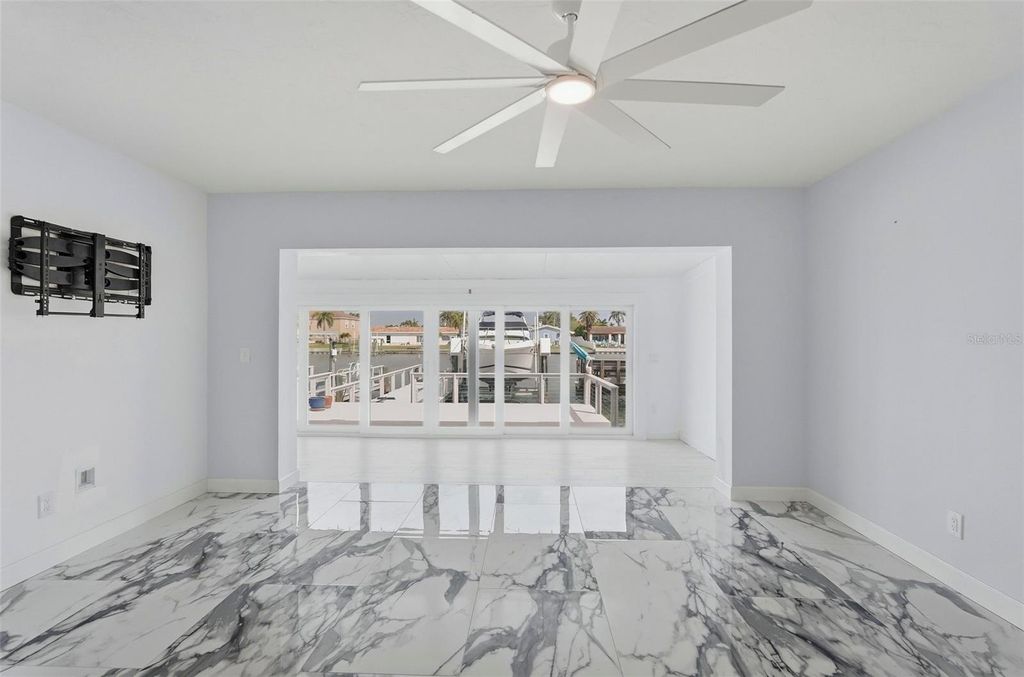 Image 24 of property listing at 573 BOCA CIEGA POINT BOULEVARD N, St Petersburg, FL 33708