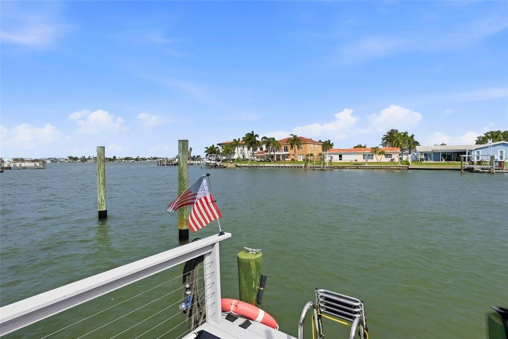 Image 30 of property listing at 573 BOCA CIEGA POINT BOULEVARD N, St Petersburg, FL 33708