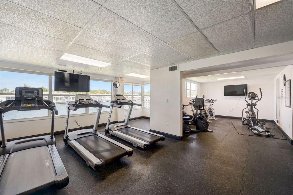 Image 66 of property listing at 573 BOCA CIEGA POINT BOULEVARD N, St Petersburg, FL 33708
