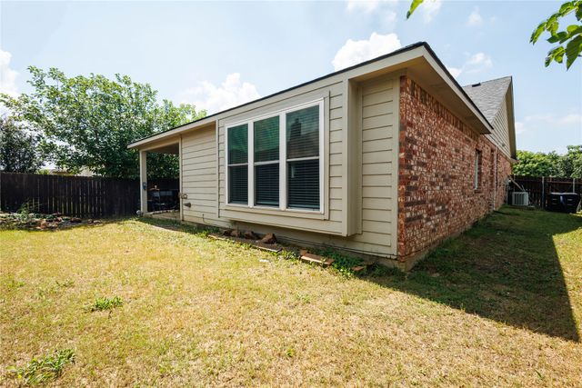 10844 Hawks Landing Road, Fort Worth, TX 76052