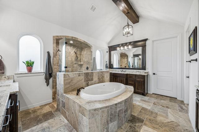 1829 Ryder Lee Lane, Waxahachie, TX 75165