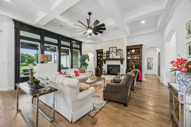 1829 Ryder Lee Lane, Waxahachie, TX 75165