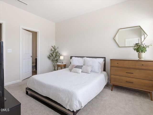 681 Grand Central Station, Apex, NC 27502