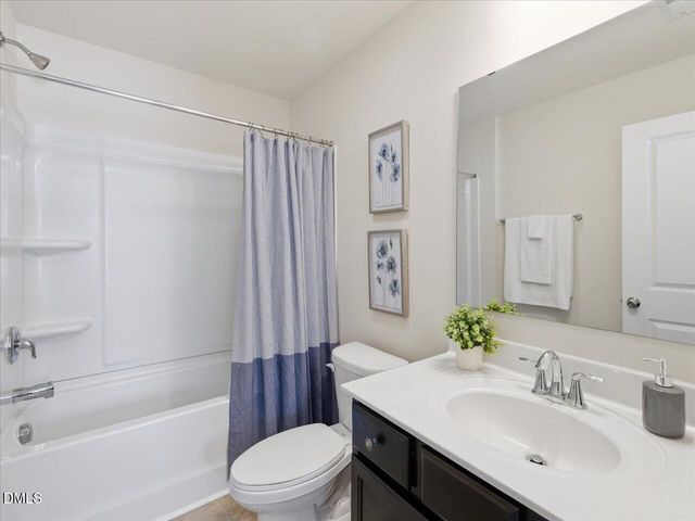 681 Grand Central Station, Apex, NC 27502
