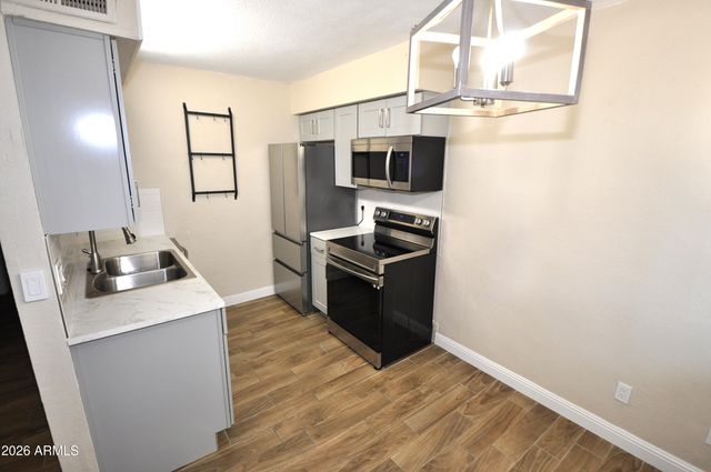 3314 N 68th Street 124, Scottsdale, AZ 85251
