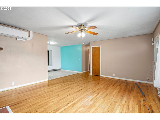1610 Ne 9TH St, Mc Minnville, OR 97128