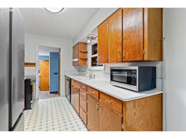 1610 Ne 9TH St, Mc Minnville, OR 97128