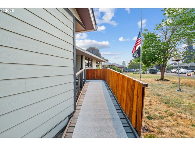 1610 Ne 9TH St, Mc Minnville, OR 97128