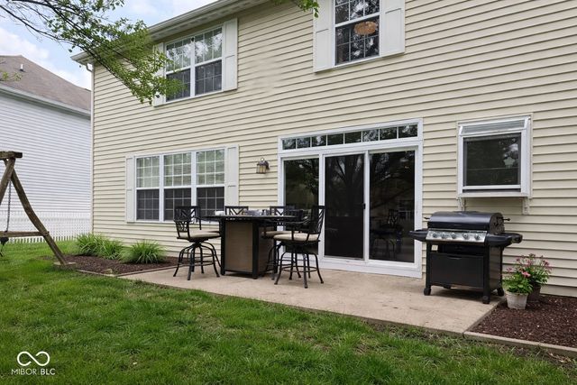 10811 Meadow Wing Court, Noblesville, IN 46060