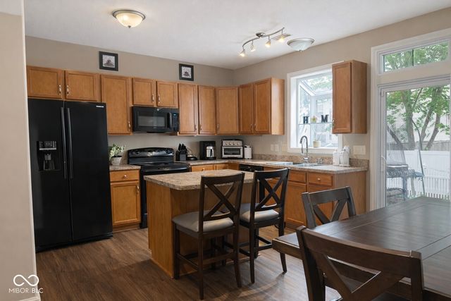 10811 Meadow Wing Court, Noblesville, IN 46060