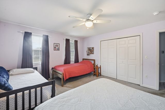 53 West St, Granby, MA 01033