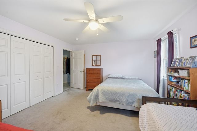 53 West St, Granby, MA 01033