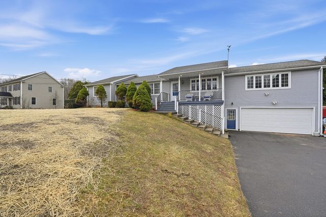 53 West St, Granby, MA 01033