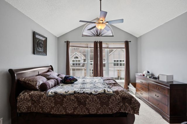 6010 Chasewood Parkway 205, Minnetonka, MN 55343