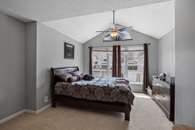 6010 Chasewood Parkway 205, Minnetonka, MN 55343