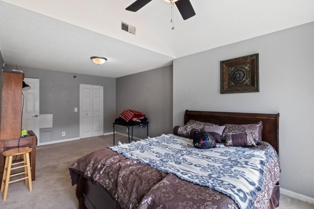 6010 Chasewood Parkway 205, Minnetonka, MN 55343