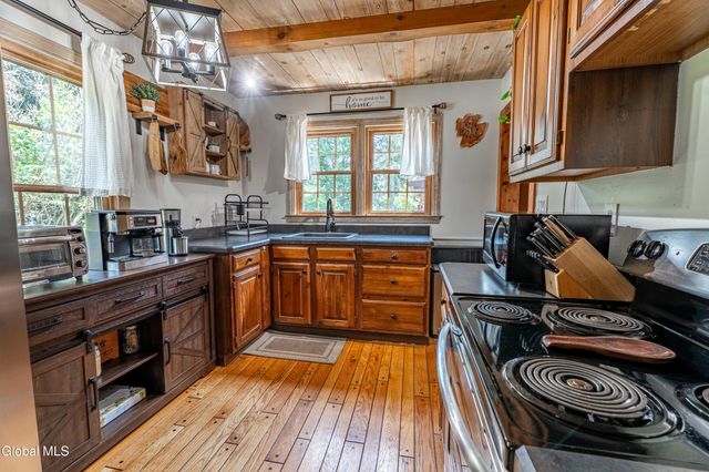 663 Sacandaga Road, Glenville, NY 12302