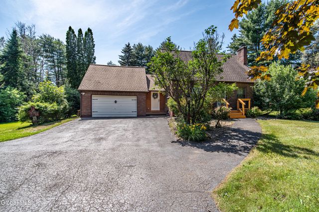 663 Sacandaga Road, Glenville, NY 12302