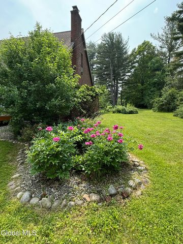 663 Sacandaga Road, Glenville, NY 12302