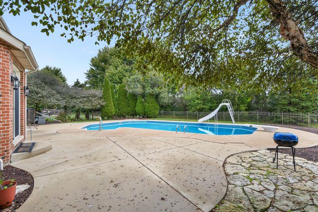 22417 Hughes Street, Frankfort, IL 60423