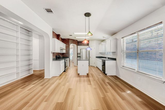 1205 Machado RD, Cedar Park, TX 78613