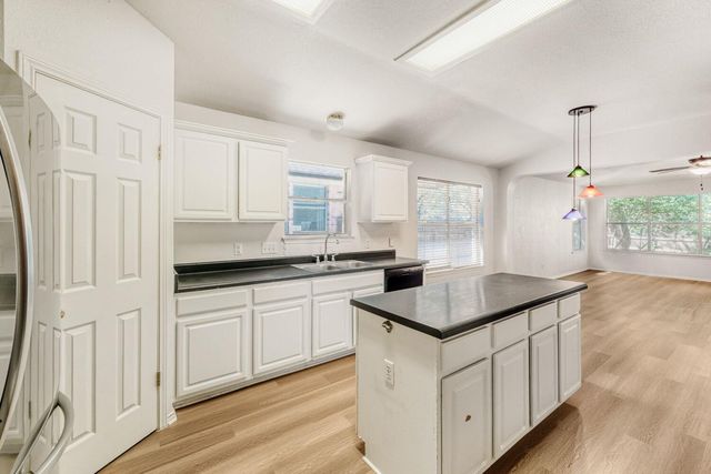 1205 Machado RD, Cedar Park, TX 78613