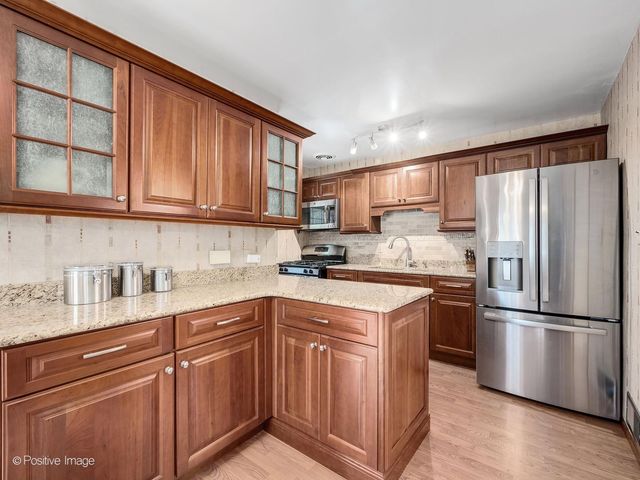 4411 Harvey Avenue, Western Springs, IL 60558