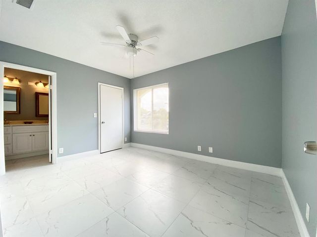 815 W Boynton Beach Boulevard 16-201, Boynton Beach, FL 33426