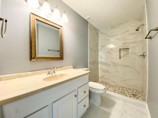 815 W Boynton Beach Boulevard 16-201, Boynton Beach, FL 33426