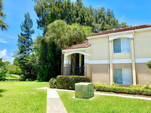 815 W Boynton Beach Boulevard 16-201, Boynton Beach, FL 33426