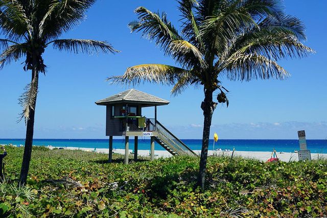 815 W Boynton Beach Boulevard 16-201, Boynton Beach, FL 33426