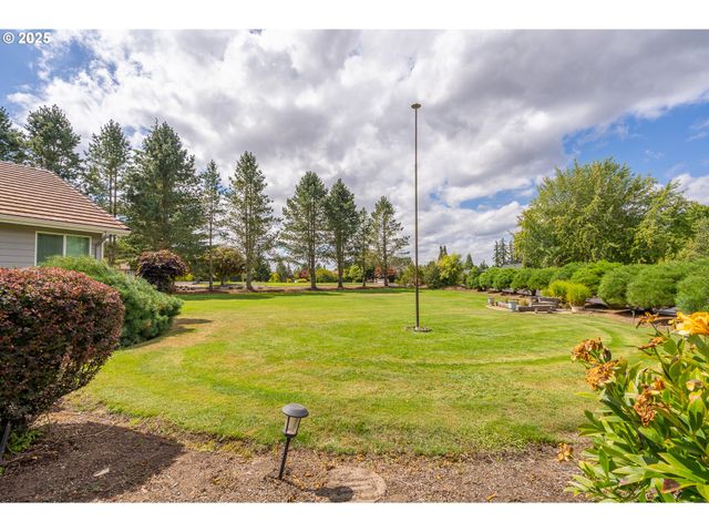 1140 Ne CLOVER VALLEY Ct, Salem, OR 97317