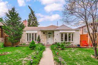 1604 Dobson Street, Evanston, IL 60202