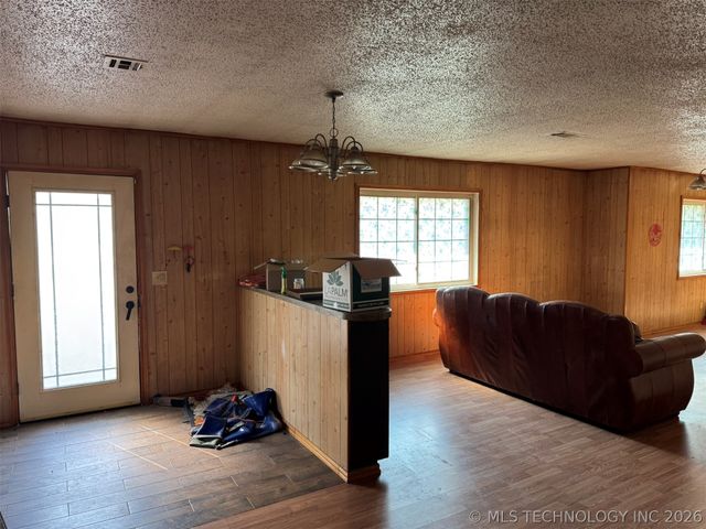 20850 N 3946 Road, Bartlesville, OK 74003