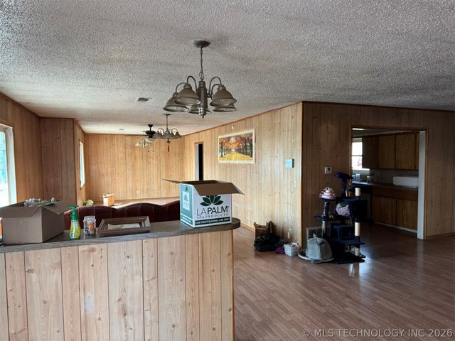 20850 N 3946 Road, Bartlesville, OK 74003