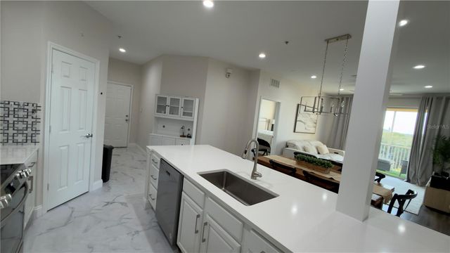 6466 CAVA ALTA DRIVE 401, Orlando, FL 32835