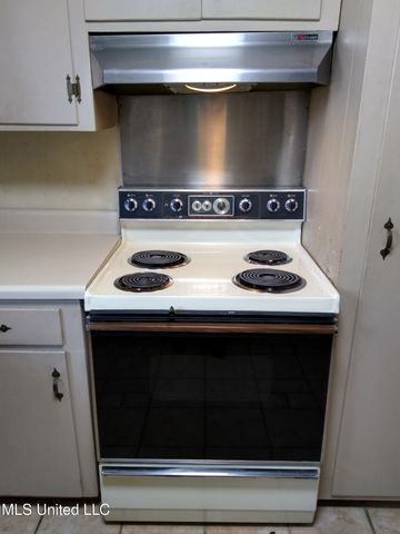 311 S Mac Arthur Circle, Indianola, MS 38751