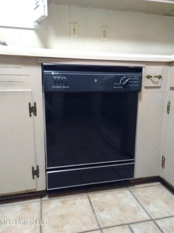 311 S Mac Arthur Circle, Indianola, MS 38751