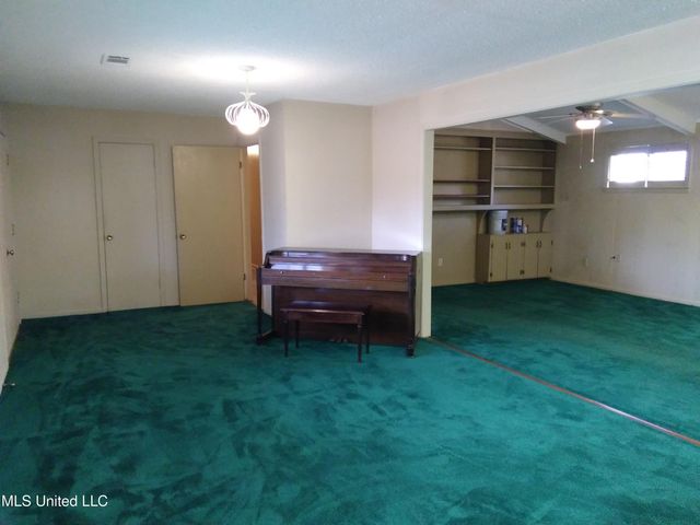 311 S Mac Arthur Circle, Indianola, MS 38751