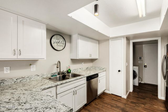 11226 N 81ST Avenue, Peoria, AZ 85345