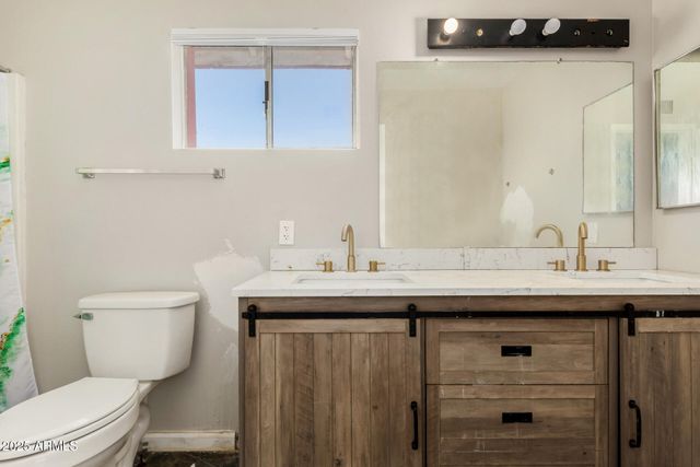 11226 N 81ST Avenue, Peoria, AZ 85345