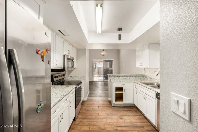 11226 N 81ST Avenue, Peoria, AZ 85345